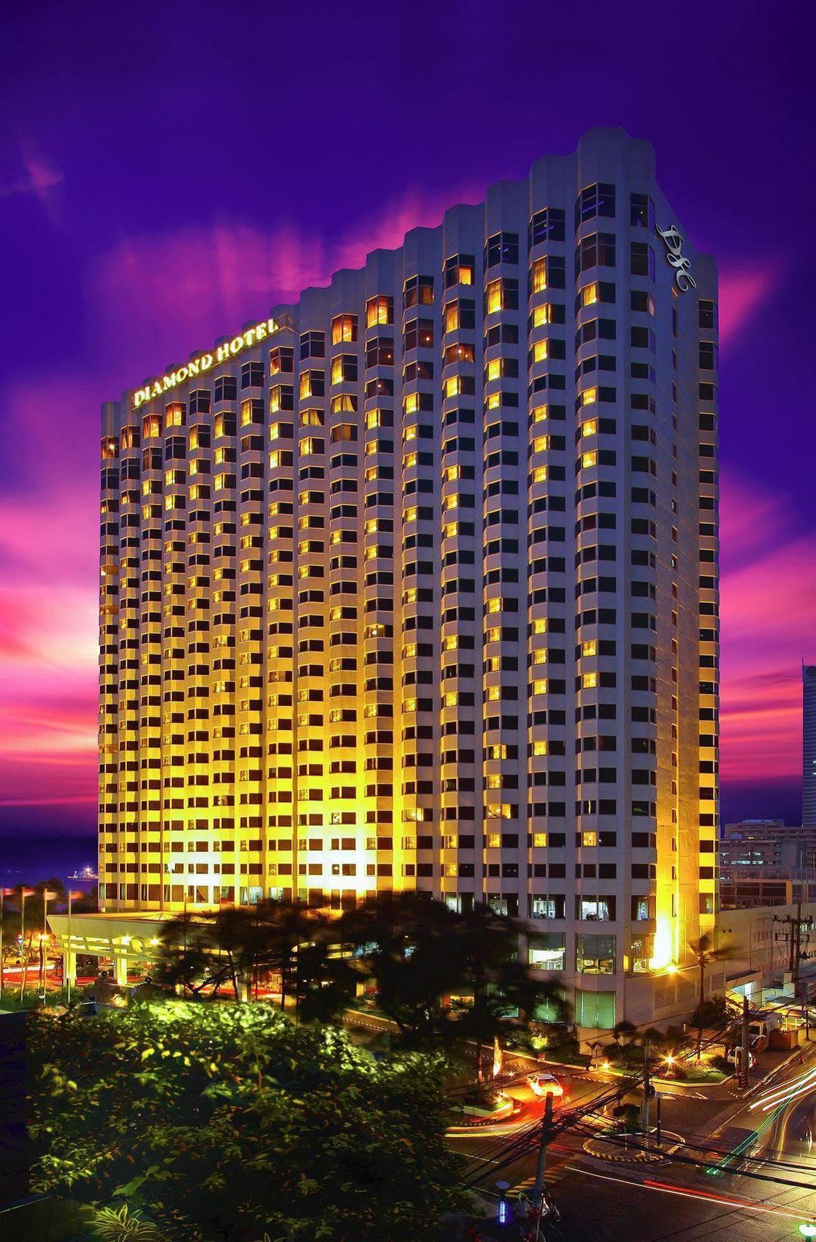 Diamond Hotel Philippines Manila Exteriör bild